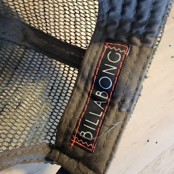 Women Billabong Camo Mesh Trucker Snapback Hat Cap Surf Skate Black Green Pink - Picture 6 of 6